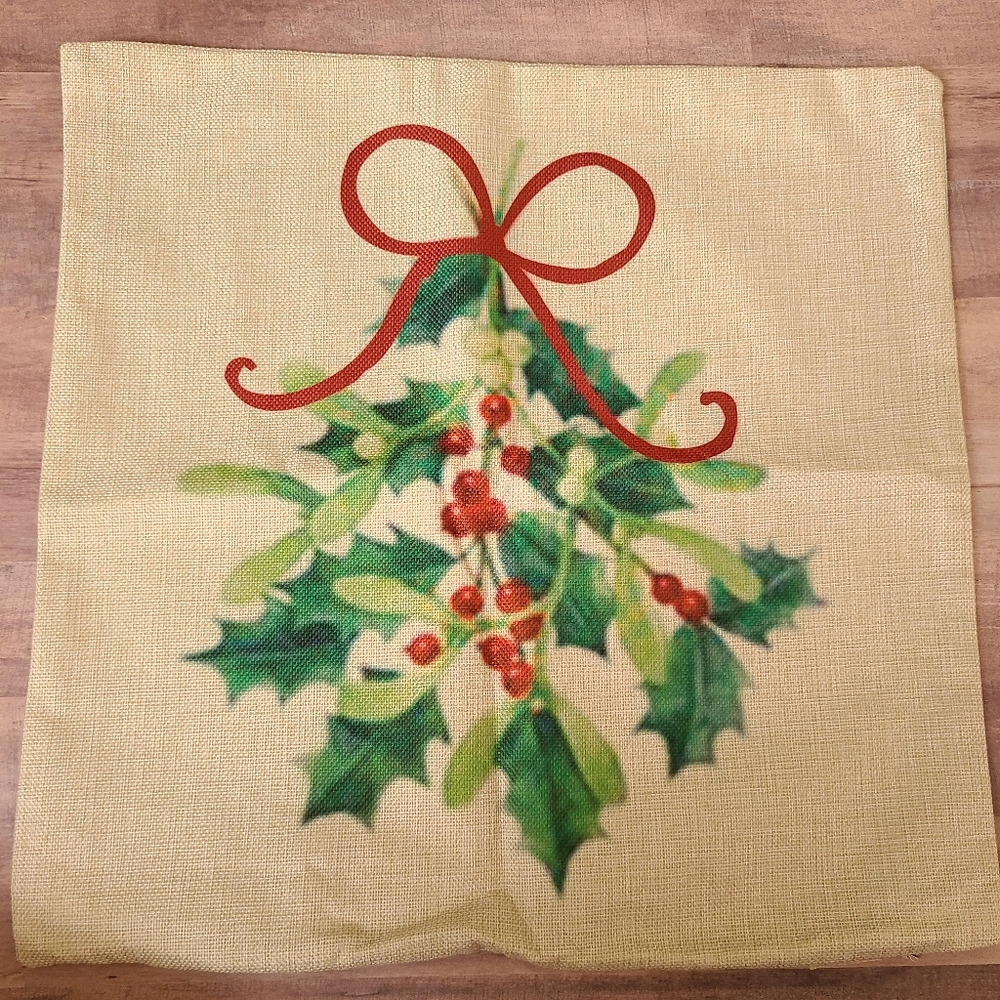 Christmas Holly Throw Pillow Cover NEW